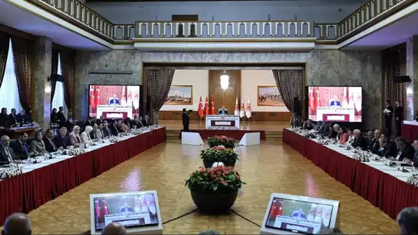 Komisyonda AKP’den dikkat çeken çıkış: Kayyım uygulaması düşmeli