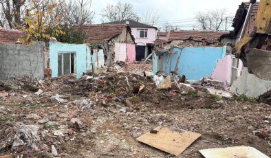 Kore Mahallesi’nde yıkılan bina sayısı 110’a ulaştı