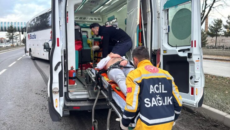 Kütahya’da 4 aracın karıştığı zincirleme kazada 4 kişi yaralandı