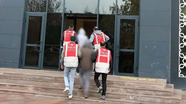 Kuyumcu dükkanından hırsızlık girişimi: 2 kişi tutuklandı