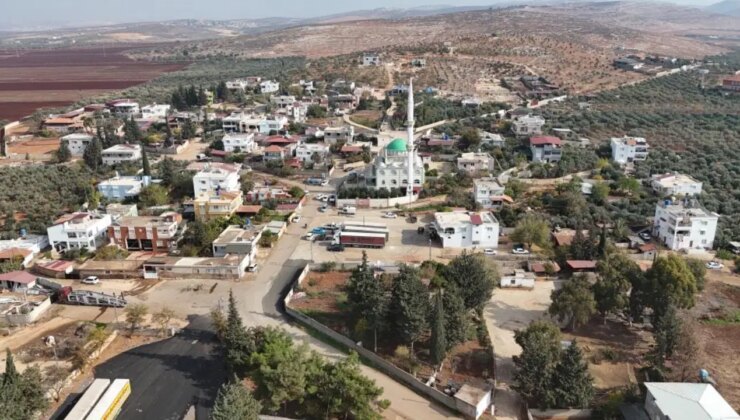 Lakaplarla karışıklığın önüne geçiyorlar: Bu mahallede herkesin soyadı aynı!