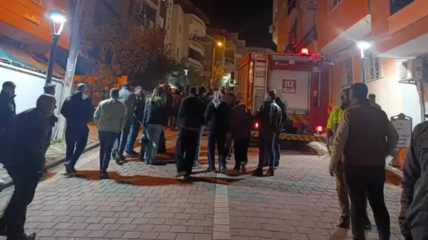 Manisa’da çatlak oluşan iki bina tahliye edildi