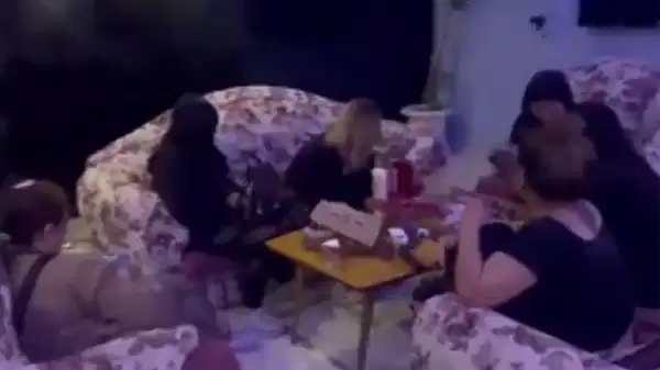 Masaj salonuna ‘fuhuş’ baskını: 6 kadın gizli bölmeden çıktı!
