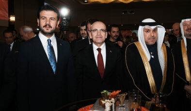 Mehmet Şimşek: Bahreyn’in vizyon 2030 hedeflerini yakından takip ediyoruz