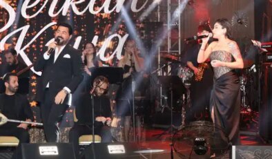 Melek Mosso’nun elbisesi, Serkan Kaya’nın tespihi kız çocuklarının eğitimi için açık artırmayla satıldı