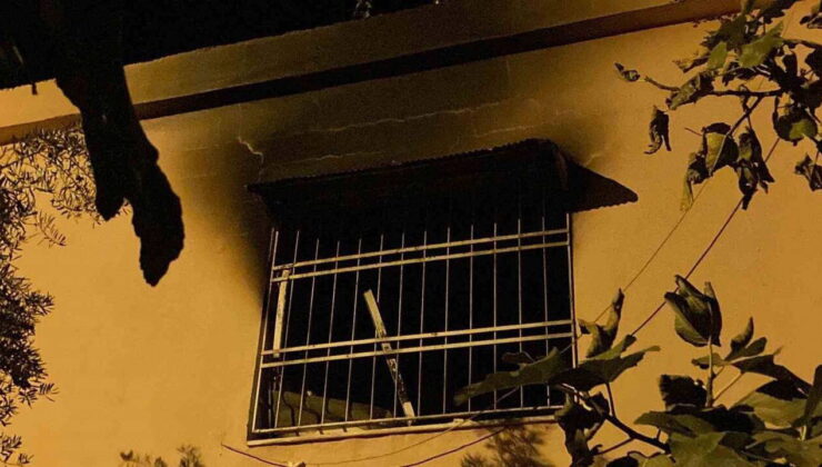 Mersin’de evde yangın çıktı, 1 kişi hayatını kaybetti