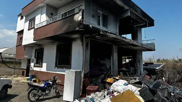Mersin’de komşularının evini yakan sanığın cezası belli oldu!