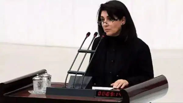 MHP’den Leyla Zana açıklaması: ‘Başbuğumuzun ‘kızım’ dediği bir şahsiyettir, nokta’