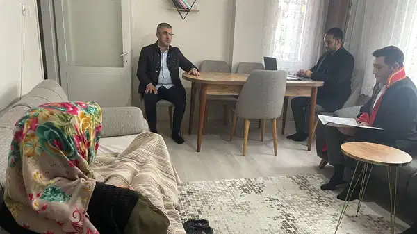 Miras davasında bir taraf yatalak olunca mahkeme eve taşındı