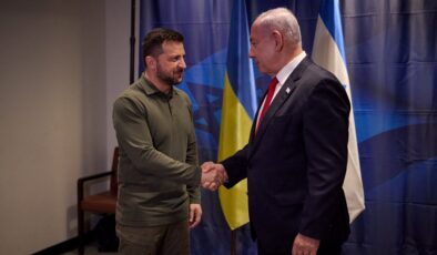 Mossad’ın eski başkanı Cohen’den Zelensky’e: Zavallı, iyi bir Yahudi komedyen