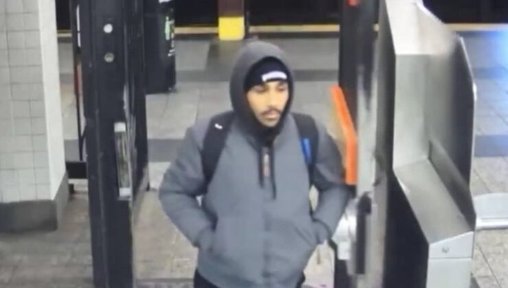 New York’ta metroda uyuyan yolcu yakılmak istendi
