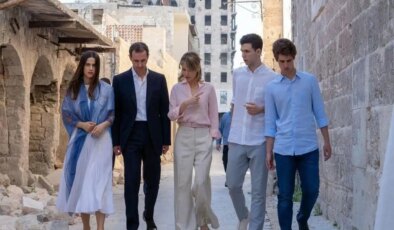 NY Times, Esad’ın ‘sürgün’ünü yazdı: ‘Hayatına hiçbir şey olmamış gibi devam ediyor’