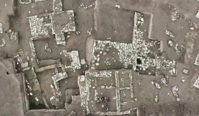 Oluz Höyük’te tarihi keşif: Fenikelilerin izleri gün yüzüne çıktı!