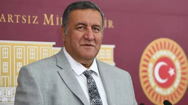 Ömer Fethi Gürer: Asgari ücret 39 bin TL’ye yükseltilmeli, emekli maaşları asgari ücret seviyesine çıkarılmalı