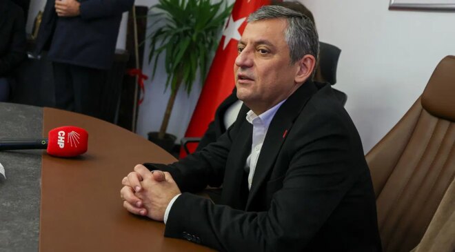 Özgür Özel’den Kayseri’de dikkat çeken mesaj: ‘Buranın kapısı Gazi’ye sevgi besleyen herkese açıktır’