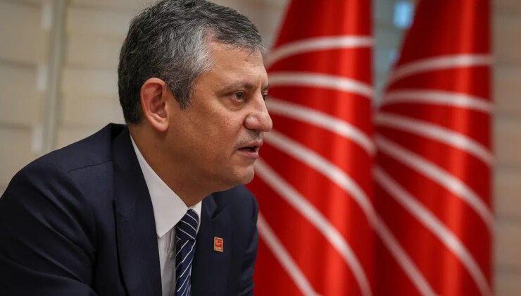 Özgür Özel’den siyasilere ‘yeni yıl’ telefonu: Sadece tek bir partiyi aramadı