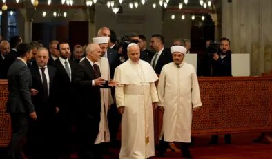 Papa 14. Leo, İstanbul’da: Sultanahmet’i ziyaret etti