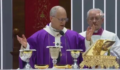 Papa 14. Leo, Volkswagen Arena’da düzenlenen ayini yönetti