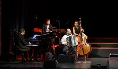 ‘Paris! The Show’, 15 Aralık’ta Zorlu PSM’de sanatseverlerle buluşacak