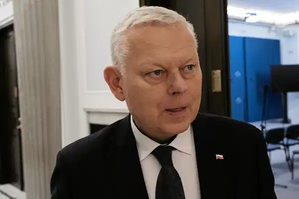 Polonya Parlamentosu’nda ‘gerizekalı’ krizi