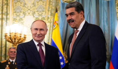 Putin ile Maduro telefonda görüştü: Venezuela’nın yanındayız
