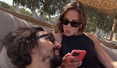 Romantizm devam ediyor! Alina Boz ile Umut Evirgen evliliklerinin 2. yılı kutladı