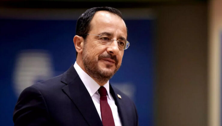 Rum lider Hristodulidis’ten skandal sözler: Kanlı Noel’e “kahramanlık” dedi