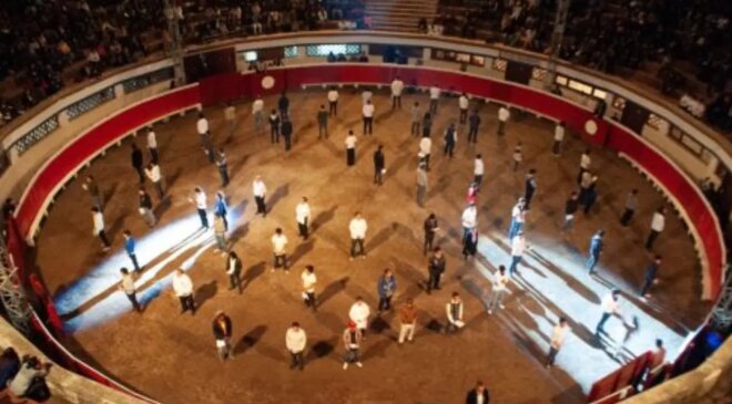 Sabancı Müzesi kapılarını feminist sanatçı Suzanne Lacy’e açtı: ‘Kadın görünür olursa toplum dönüşür’