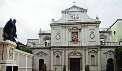 Saint Esprit Kilisesi nerede? Papa neden Saint Esprit Kilisesi’ne geldi?