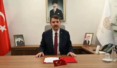 Salih Ayhan kimdir? Salih Ayhan kaç yaşında, nereli? Salih Ayhan hangi görevlerde bulundu?