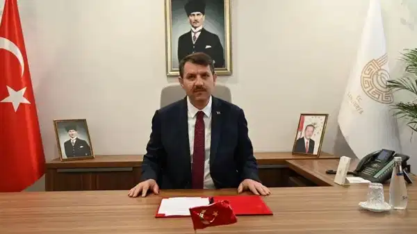 Salih Ayhan kimdir? Salih Ayhan kaç yaşında, nereli? Salih Ayhan hangi görevlerde bulundu?