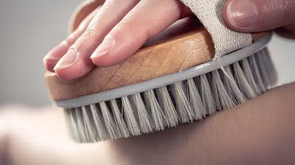 Selülit görünümünü azaltmak için her sabah yapılmalı…