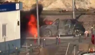 Şile Limanı’nda bir araç alevlere teslim oldu