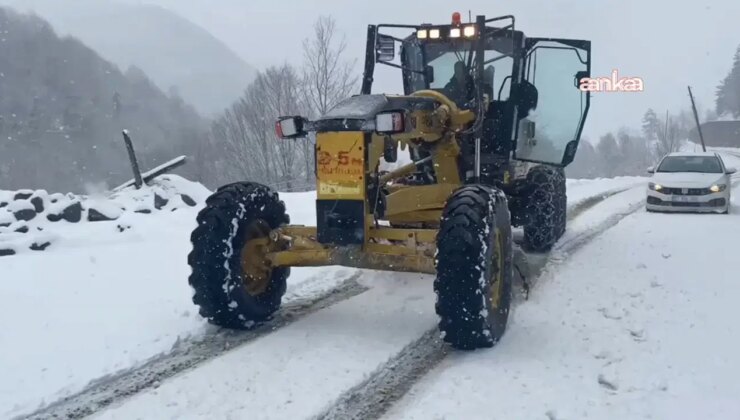 Sinop kışa teslim: Yoğun kar yağışı nedeniyle 34 köy yolu ulaşıma kapandı