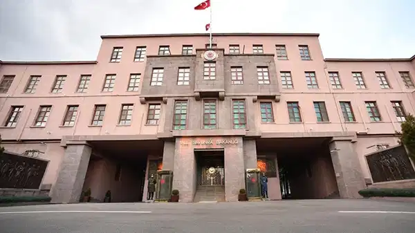 Son dakika… MSB’den SDG’ye ’10 Mart Mutabakatı’ uyarısı: ‘Suriye hükümeti inisiyatif alırsa Türkiye destek olacak’