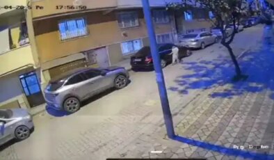 Sultangazi’de bir çocuk park halindeki araçlara zarar verdi