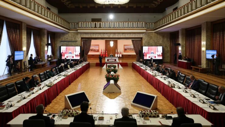 Süreç komisyonunda AKP ve CHP’nin raporları bekleniyor