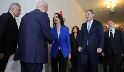 Süreçte rapor aşaması bitti: DEM Parti’den AKP ve MHP’ye eleştiri