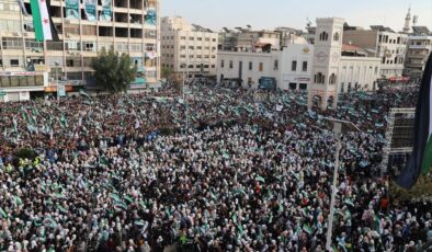 Suriye, Baas rejiminin devrilmesinin birinci yıl dönümünü kutluyor