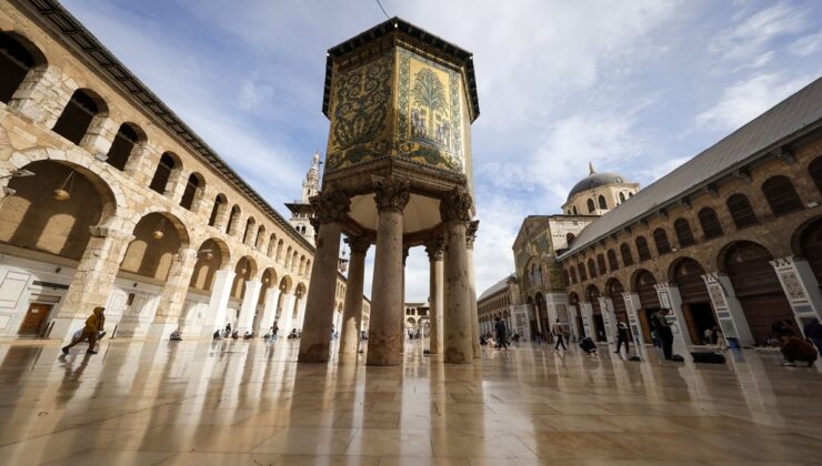 Suriye devriminin 1’inci yılında Emevi Camii ve Şam sokakları