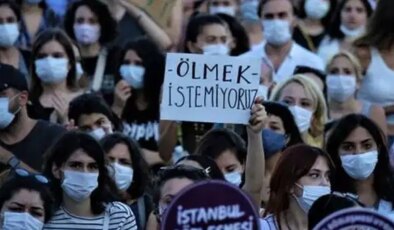 Tartıştığı karısını sokak ortasında bıçaklayarak öldürdü