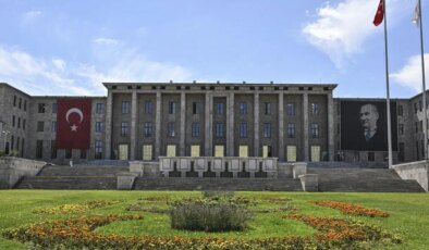 TBMM’de çocuklara sistematik cinsel istismar iddiası: ‘Bu stajyer benim, şu senin’ diye paylaşıyorlarmış!