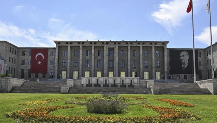 TBMM’de çocuklara sistematik cinsel istismar iddiası: ‘Bu stajyer benim, şu senin’ diye paylaşıyorlarmış!