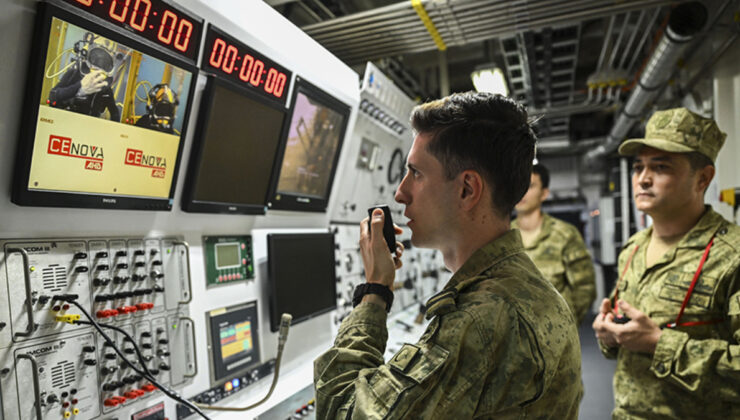 TCG Alemdar’dan zorlu görev: Halit Yukay’ın naaşı 68 metreden çıkarıldı