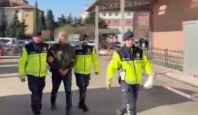 Tekirdağ’da durdurulan araçtan 15 kaçak göçmen çıktı: 1 tutuklama