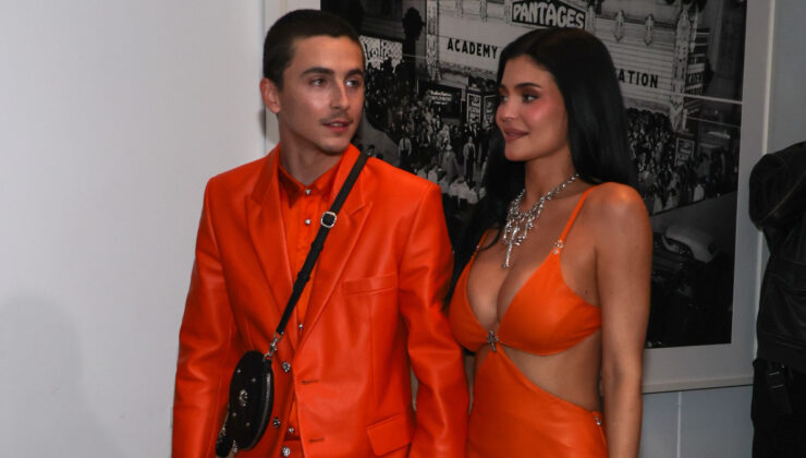 Timothee Chalamet ve Kylie Jenner’ın turuncu tarzı
