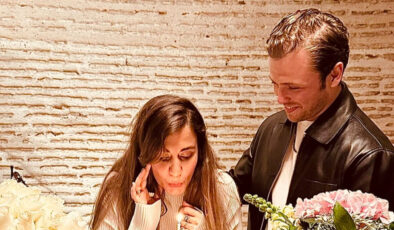 Tolga Sarıtaş’ın eşi paylaştı! Oğlu Ali ile poz verdi