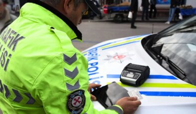 Trafik cezası kesilen kişinin “MOBESE incelensin” talebi reddedildi, AYM ihlal kararı verdi