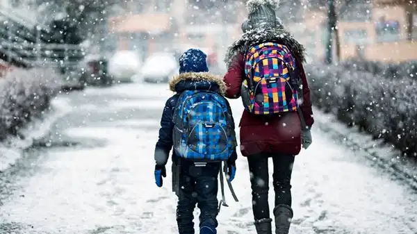 Türkiye beyaza büründü: Kar tatili haberleri ardı ardına geldi! 31 Aralık’ta hangi illerde okullar tatil? İstanbul ve Ankara’da okullar tatil mi?