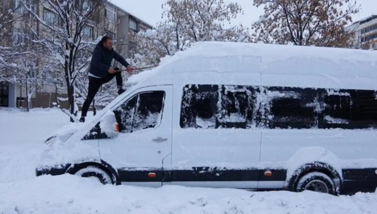 Türkiye kışa teslim: Ülke genelinde bazı yollar ulaşıma kapandı